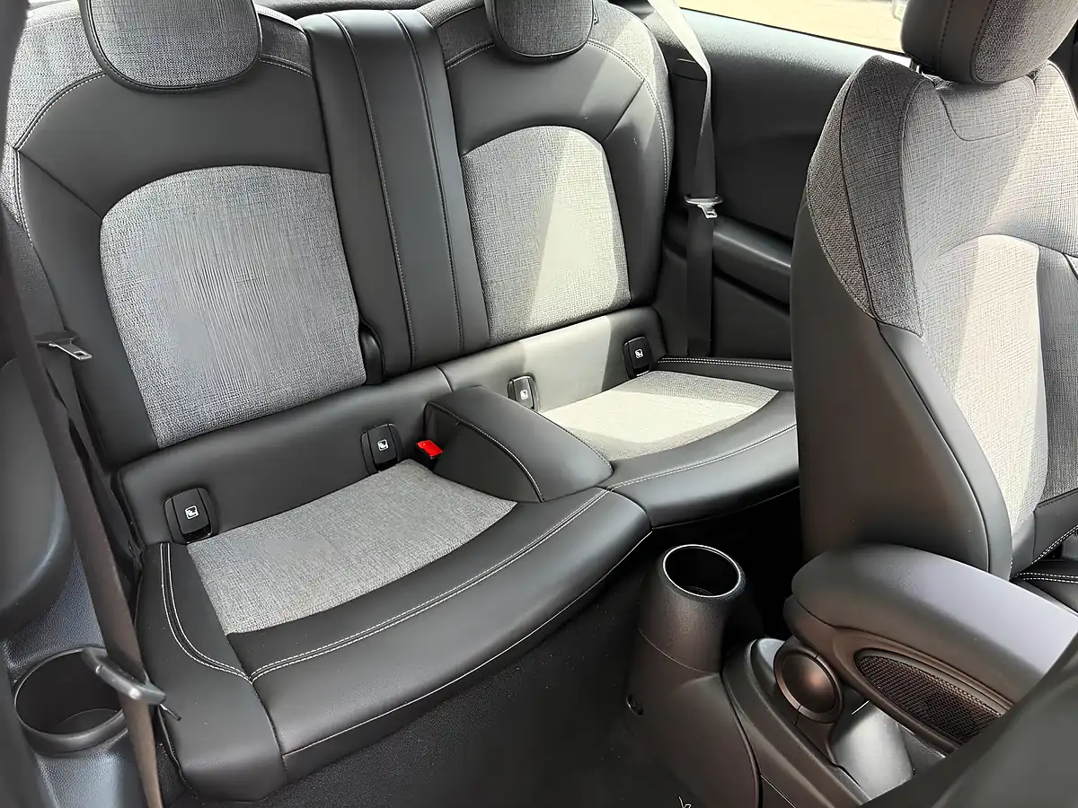 Used 2021 MINI Electric Hatch Cooper Se Level 2 Grey - Interior and Exterior details 13