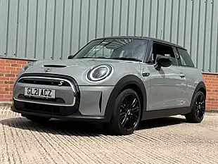 Used 2021 MINI Electric Hatch Cooper Se Level 2 Grey - Interior and Exterior details 3