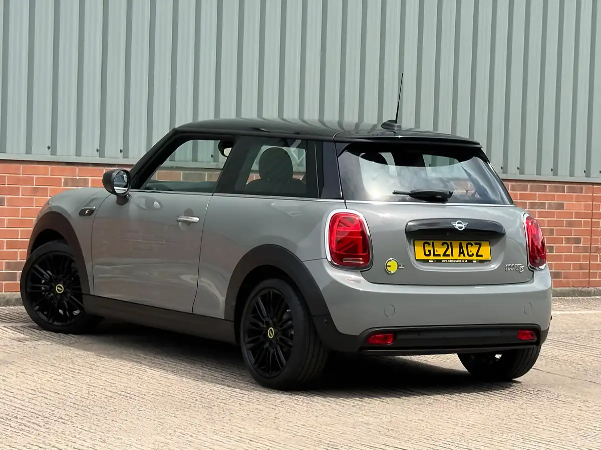 Used 2021 MINI Electric Hatch Cooper Se Level 2 Grey - Interior and Exterior details 5
