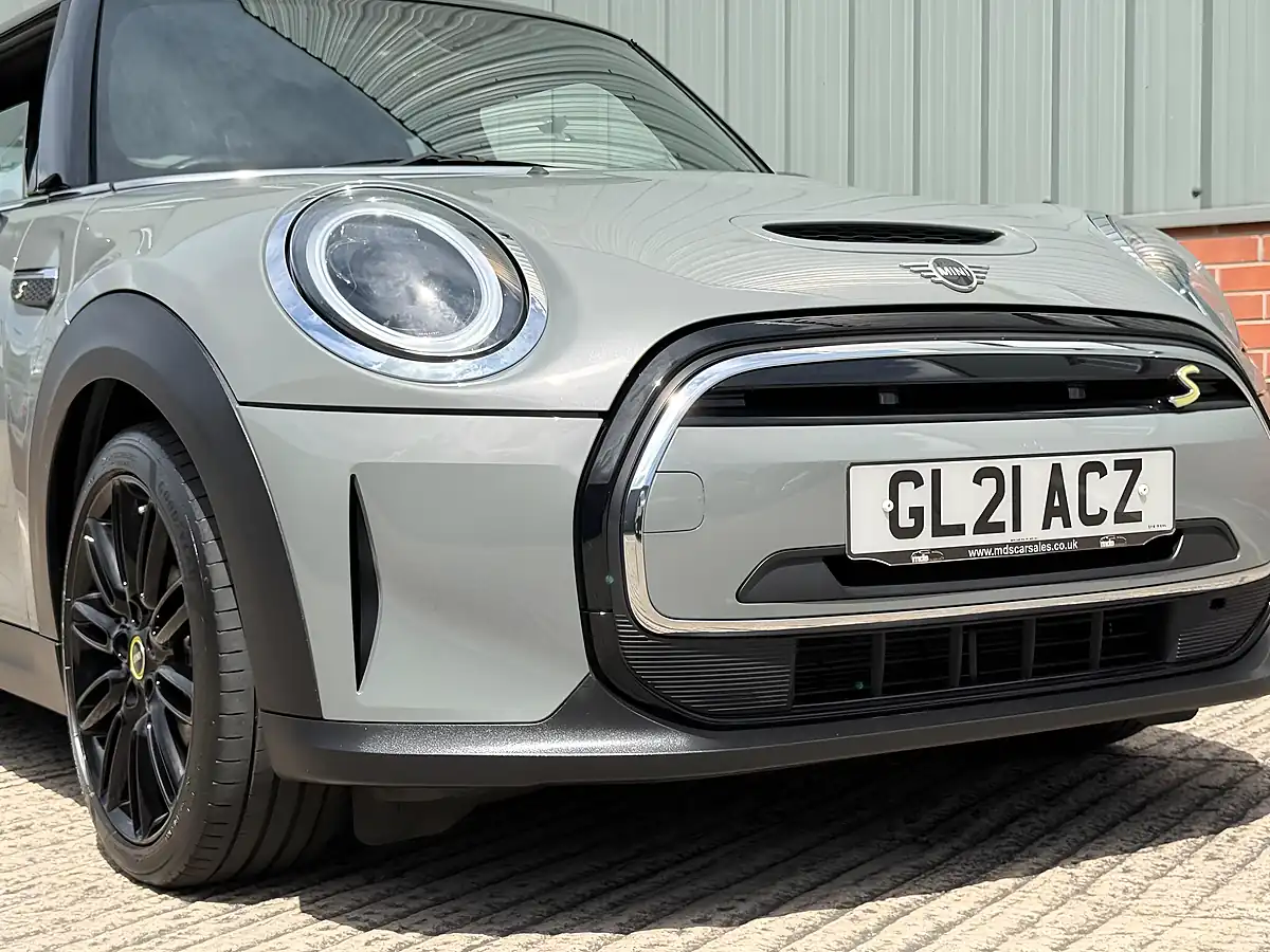 Used 2021 MINI Electric Hatch Cooper Se Level 2 Grey - Interior and Exterior details 6