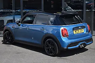 Used 2021 MINI Hatch Classic Starlight Blue - Interior and Exterior details 2