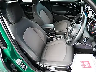 Used 2021 MINI Hatch Cooper Classic British Racing Green Iv - Interior and Exterior details 11