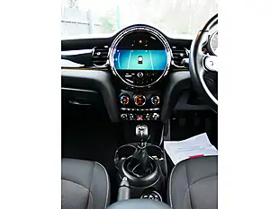Used 2021 MINI Hatch Cooper Classic British Racing Green Iv - Interior and Exterior details 15