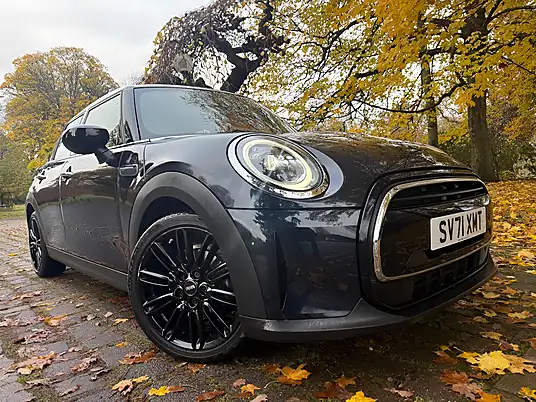 2021 MINI Hatch Cooper Exclusive 1.5