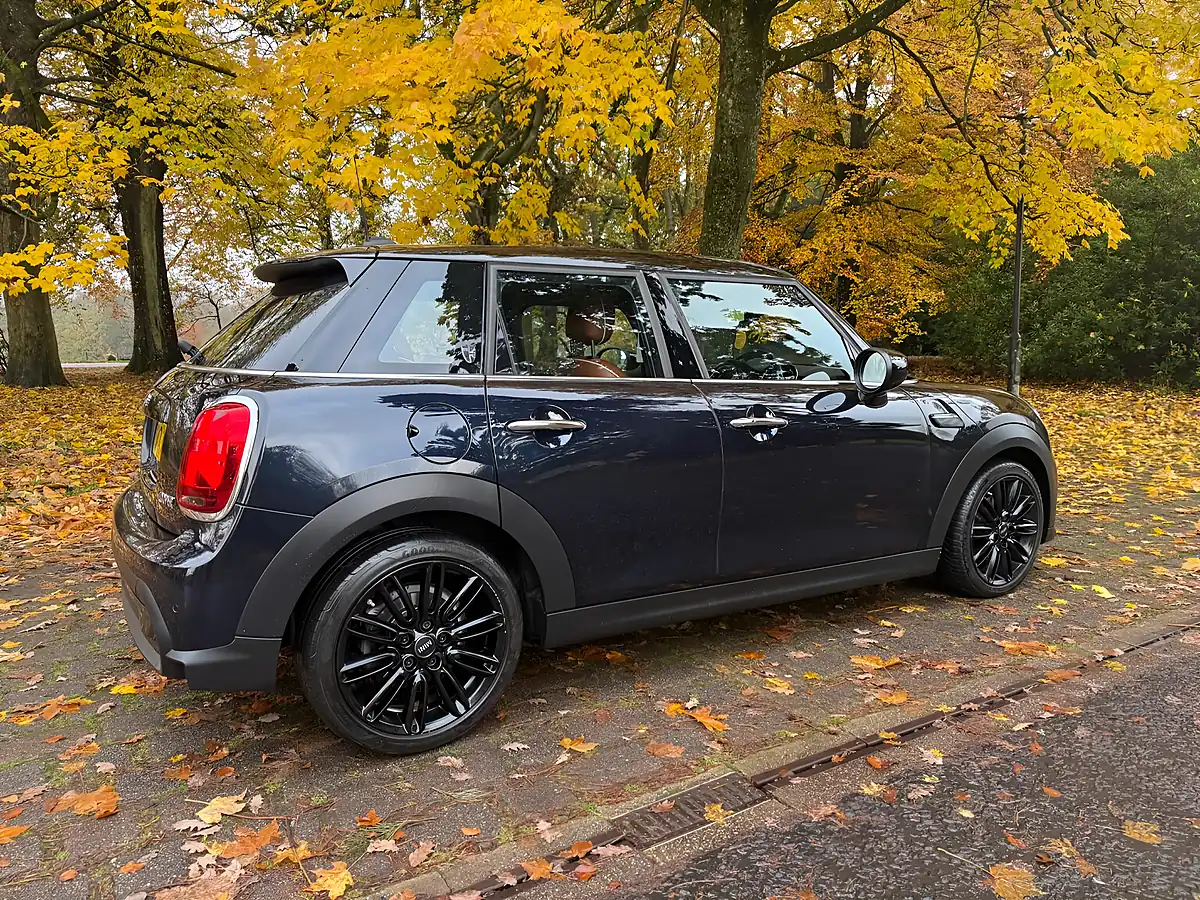 Used 2021 MINI Hatch Cooper Exclusive Black - Interior and Exterior details 2
