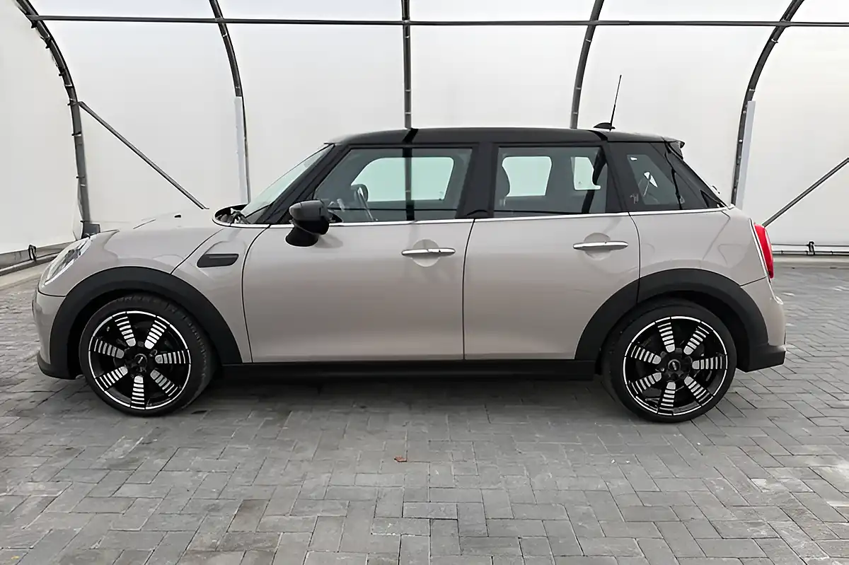 Used 2021 MINI Hatch Cooper Exclusive Grey - Interior and Exterior details 11