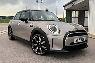 Used 2021 MINI Hatch Cooper Exclusive Grey - Interior and Exterior details 12