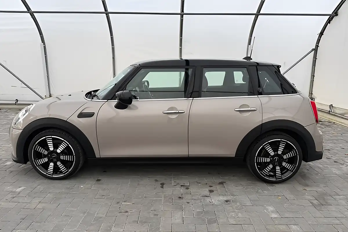 Used 2021 MINI Hatch Cooper Exclusive Grey - Interior and Exterior details 8