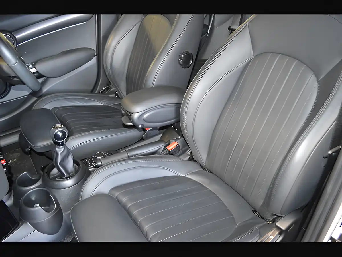 Used 2021 MINI Hatch Cooper Exclusive Rooftop Grey - Interior and Exterior details 14