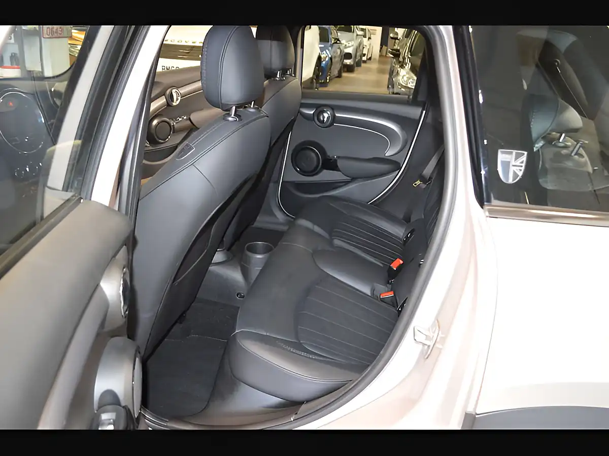 Used 2021 MINI Hatch Cooper Exclusive Rooftop Grey - Interior and Exterior details 15