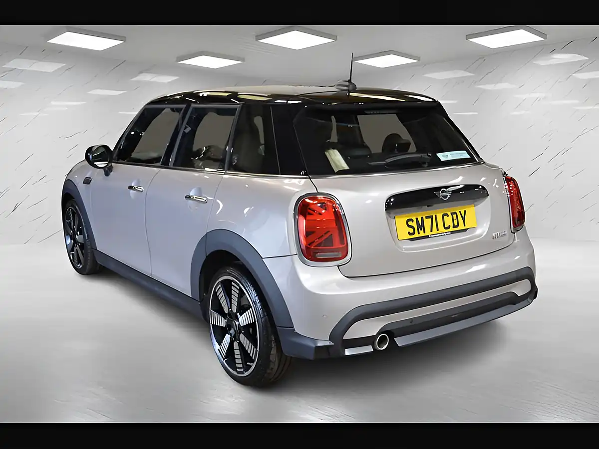 Used 2021 MINI Hatch Cooper Exclusive Rooftop Grey - Interior and Exterior details 6