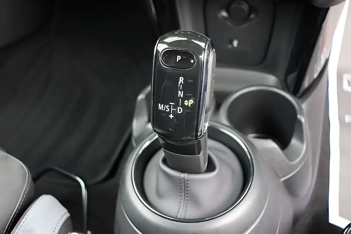 Used 2021 MINI Hatch Cooper Sport Island Blue - Interior and Exterior details 17