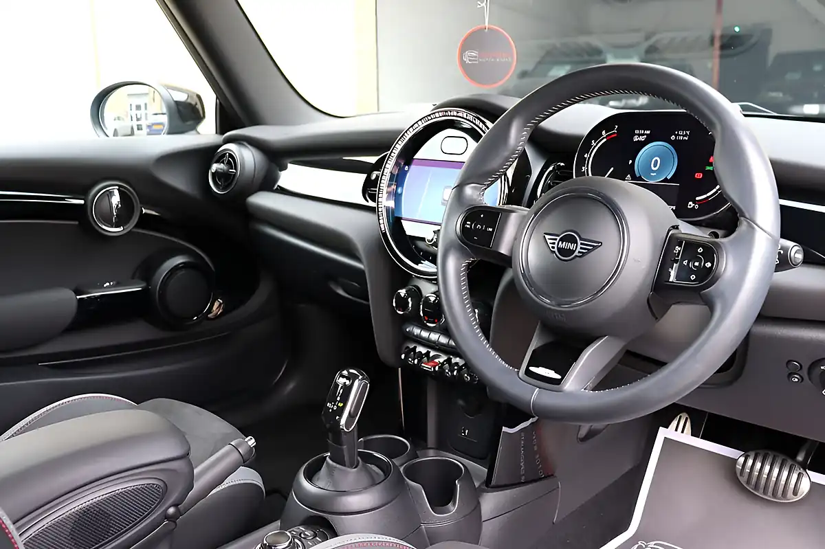 Used 2021 MINI Hatch Cooper Sport Island Blue - Interior and Exterior details 2