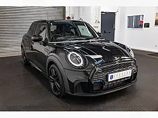 Used 2021 MINI Hatch Cooper Sport Midnight Black - Interior and Exterior details 5