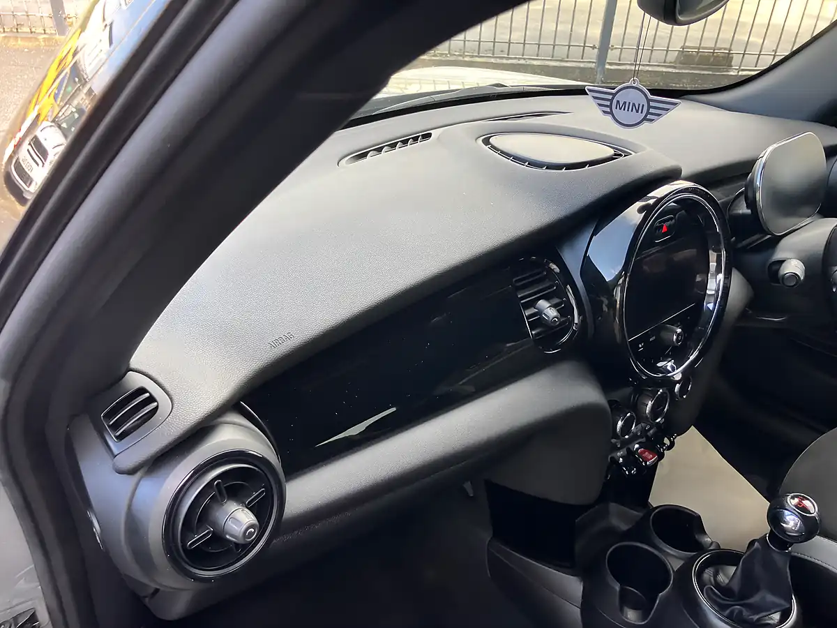 Used 2021 MINI Hatch Cooper Sport Moonwalk Grey Metallic - Interior and Exterior details 17
