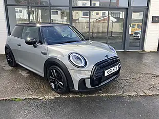 Used 2021 MINI Hatch Cooper Sport Moonwalk Grey Metallic - Interior and Exterior details 3