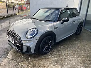 Used 2021 MINI Hatch Cooper Sport Moonwalk Grey Metallic - Interior and Exterior details 5