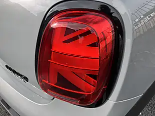 Used 2021 MINI Hatch Cooper Sport Moonwalk Grey Metallic - Interior and Exterior details 9