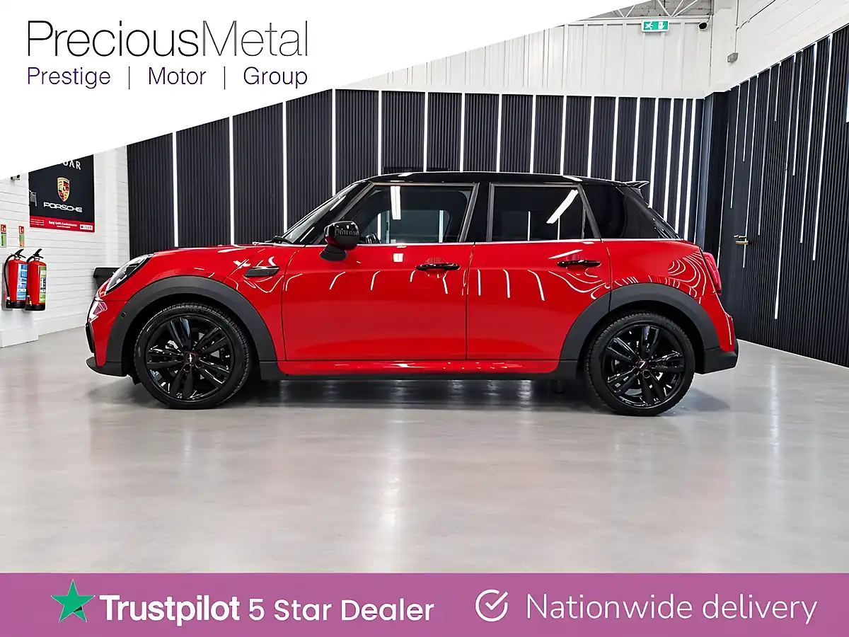 Used 2021 MINI Hatch Cooper Sport Red - Interior and Exterior details 2