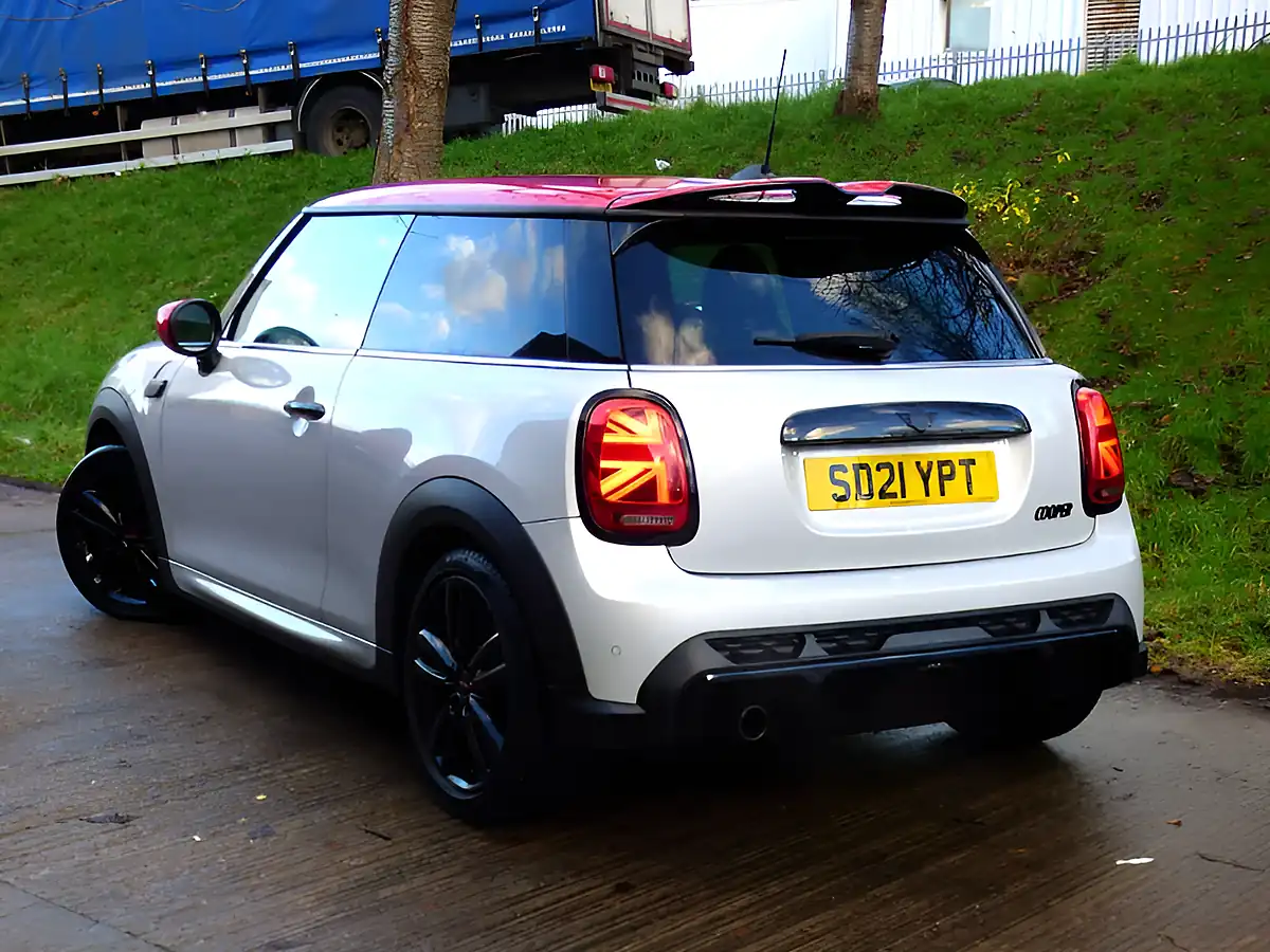 Used 2021 MINI Hatch Cooper Sport Silver - Interior and Exterior details 15