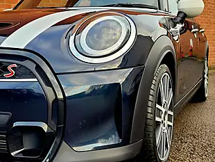 Used 2021 MINI Hatch Exclusive Black - Interior and Exterior details 13