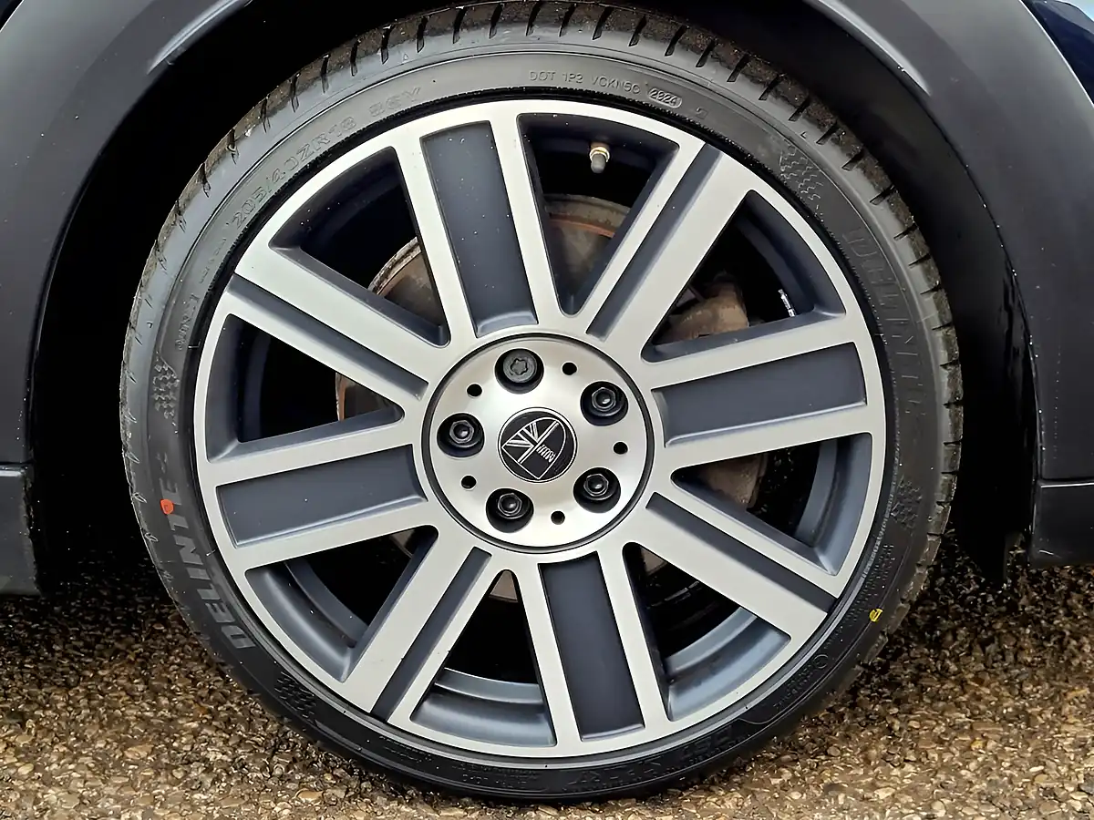 Used 2021 MINI Hatch Exclusive Black - Interior and Exterior details 16