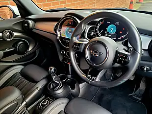 Used 2021 MINI Hatch Exclusive Black - Interior and Exterior details 2