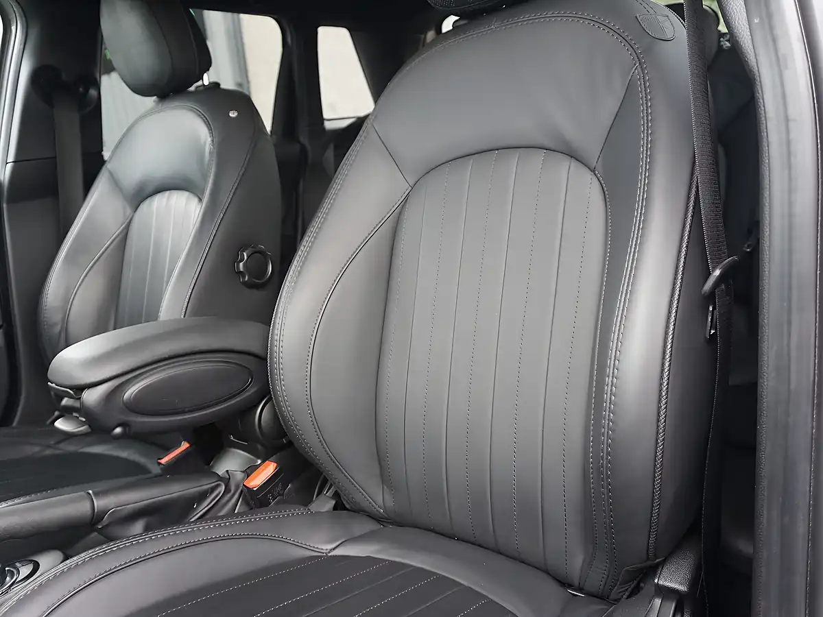 Used 2021 MINI Hatch Exclusive Grey - Interior and Exterior details 16