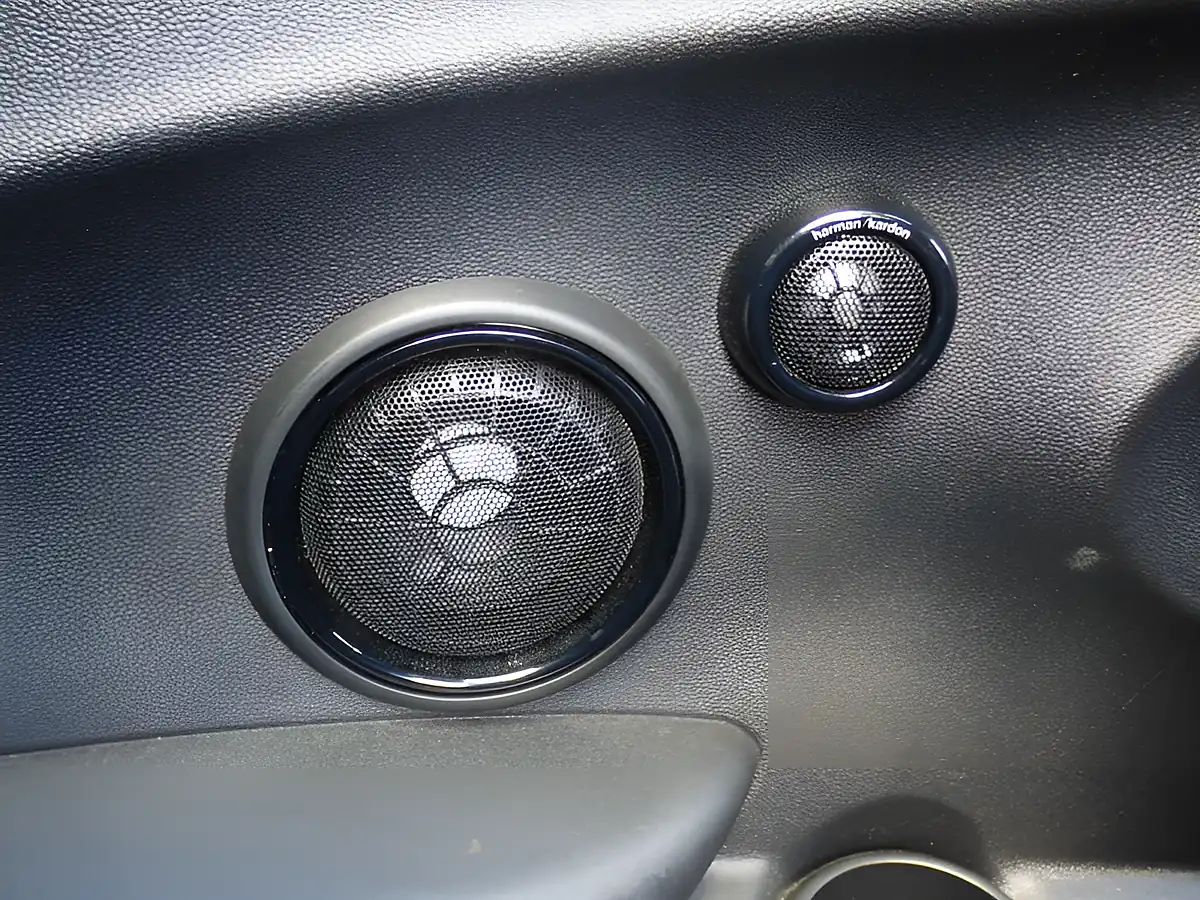Used 2021 MINI Hatch Sport Black - Interior and Exterior details 17