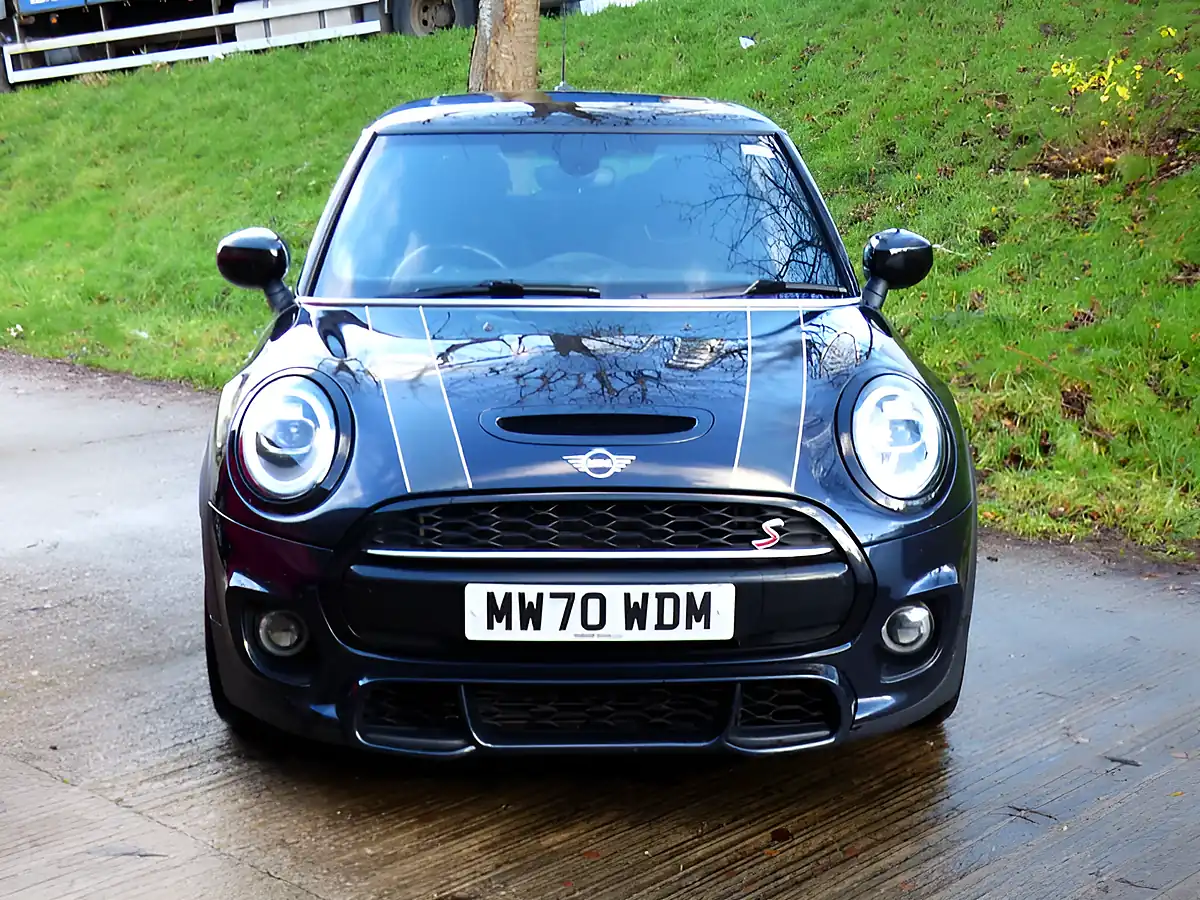 Used 2021 MINI Hatch Sport Black - Interior and Exterior details 7
