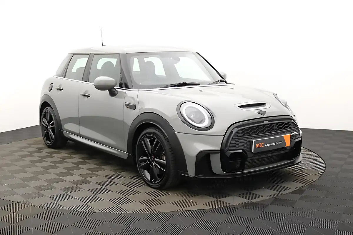 Used 2021 MINI Hatch Sport Grey - Interior and Exterior details 8