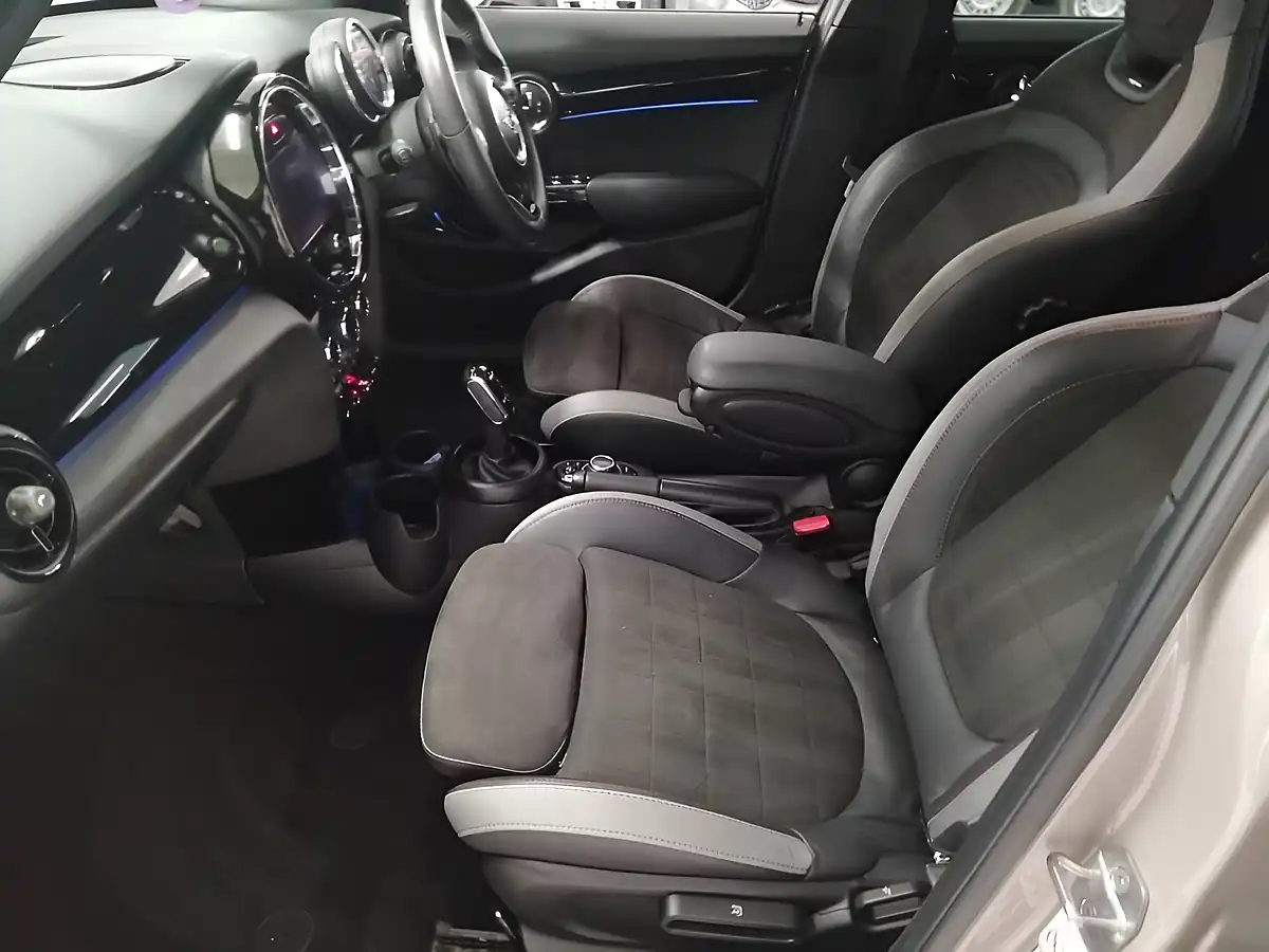 Used 2021 MINI Hatch Sport Grey - Interior and Exterior details 11