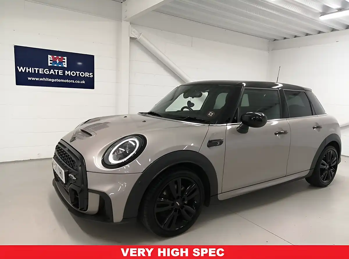 Used 2021 MINI Hatch Sport Grey - Interior and Exterior details 3