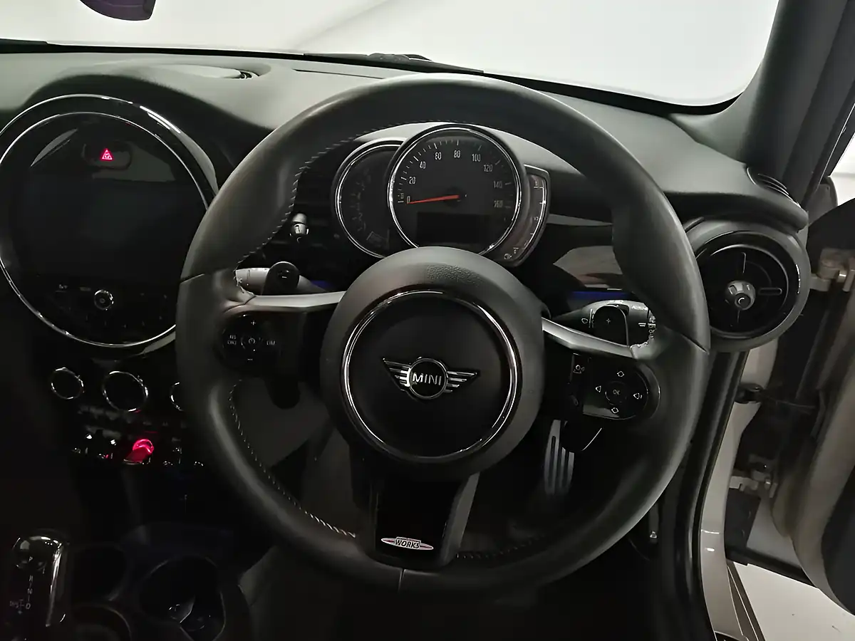 Used 2021 MINI Hatch Sport Grey - Interior and Exterior details 7