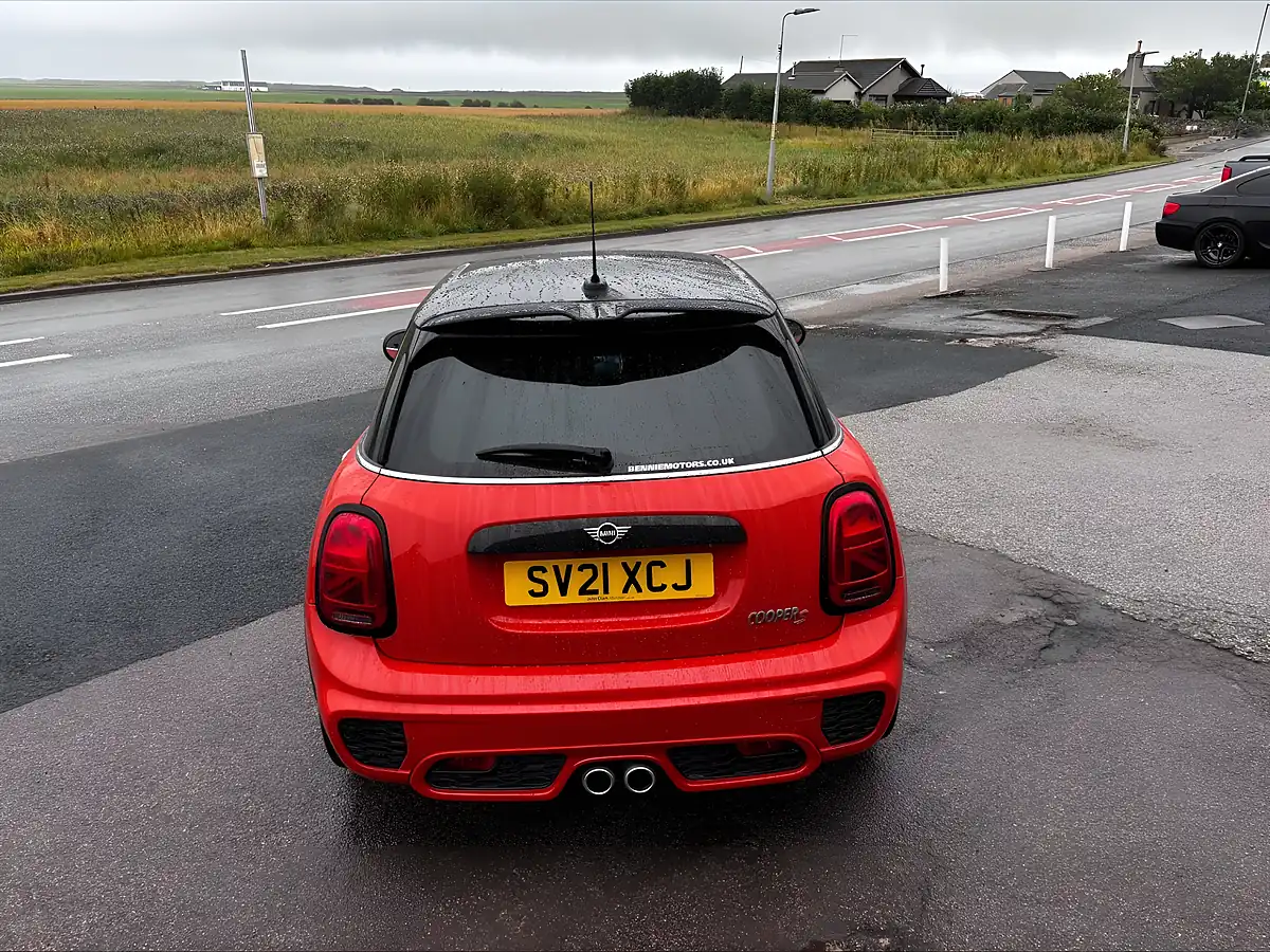 Used 2021 MINI Hatch Sport Orange - Interior and Exterior details 10