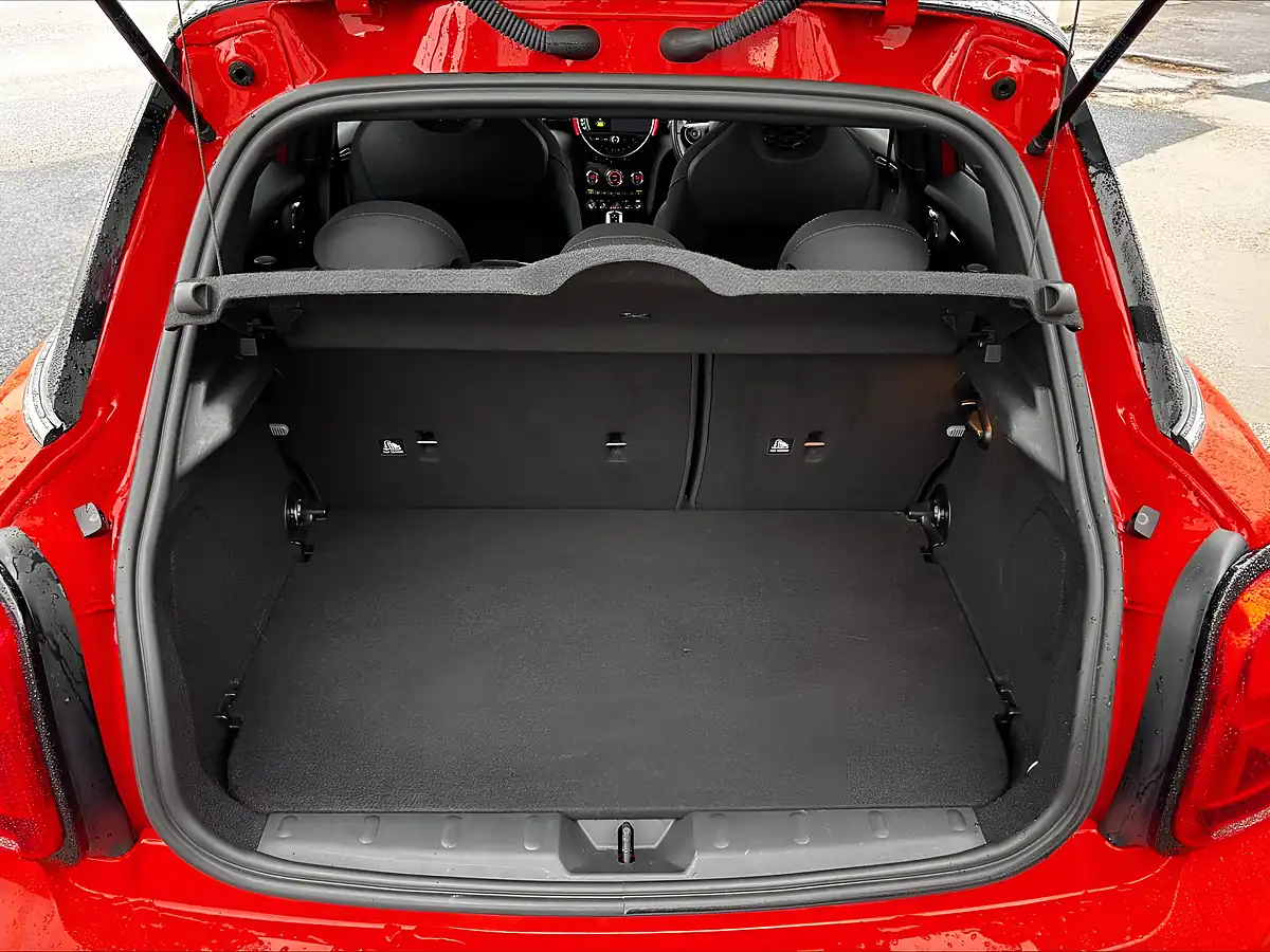 Used 2021 MINI Hatch Sport Orange - Interior and Exterior details 18