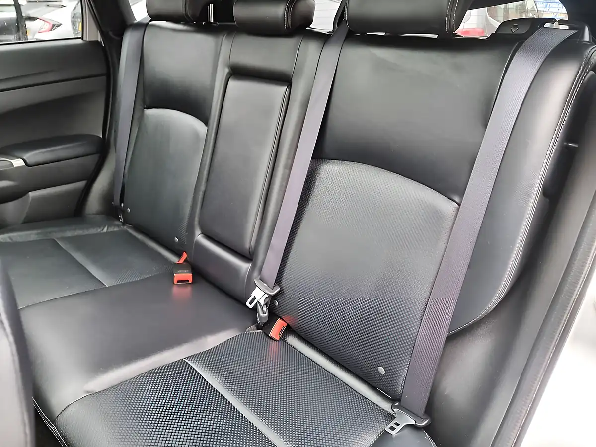 Used 2021 Mitsubishi Asx Exceed Silver - Interior and Exterior details 16