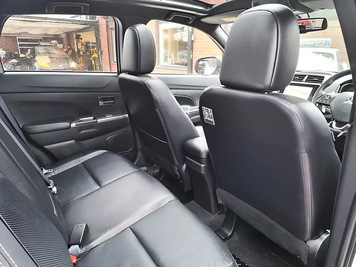Used 2021 Mitsubishi Asx Exceed Silver - Interior and Exterior details 18