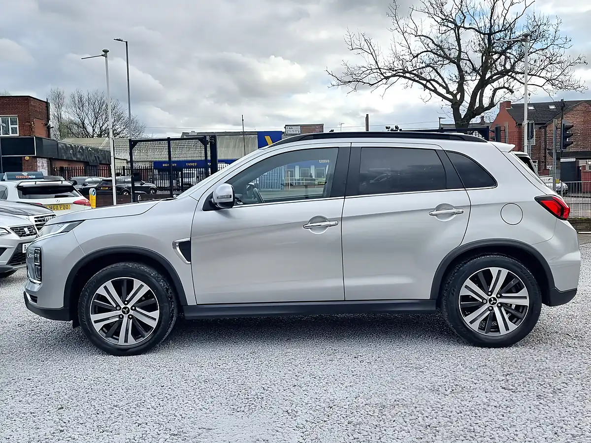 Used 2021 Mitsubishi Asx Exceed Silver - Interior and Exterior details 8