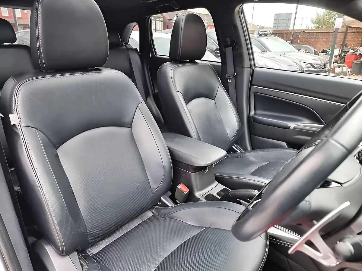 Used 2021 Mitsubishi Asx Exceed Silver - Interior and Exterior details 9