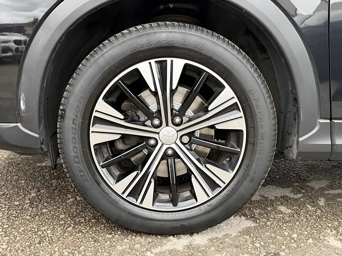 Used 2021 Mitsubishi Eclipse Cross Dynamic Black - Interior and Exterior details 10