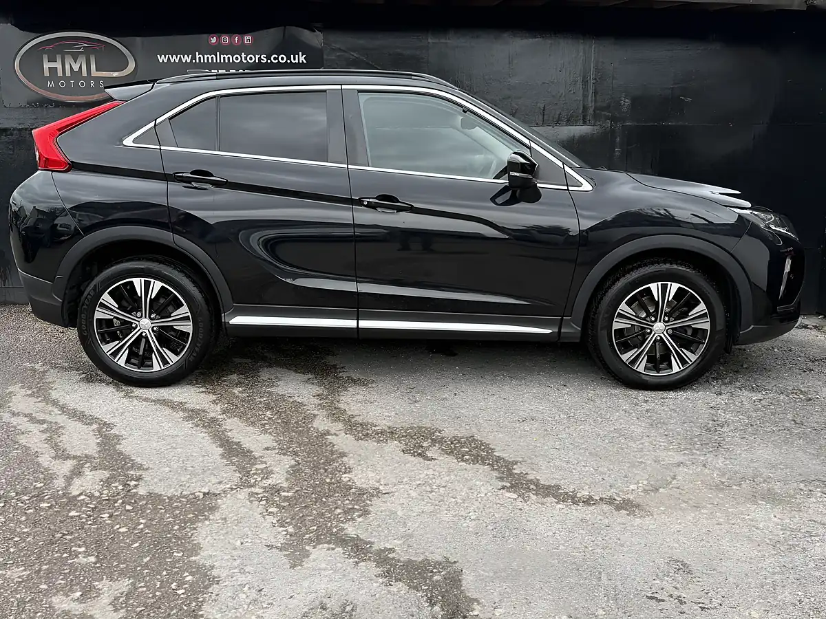 Used 2021 Mitsubishi Eclipse Cross Dynamic Black - Interior and Exterior details 7