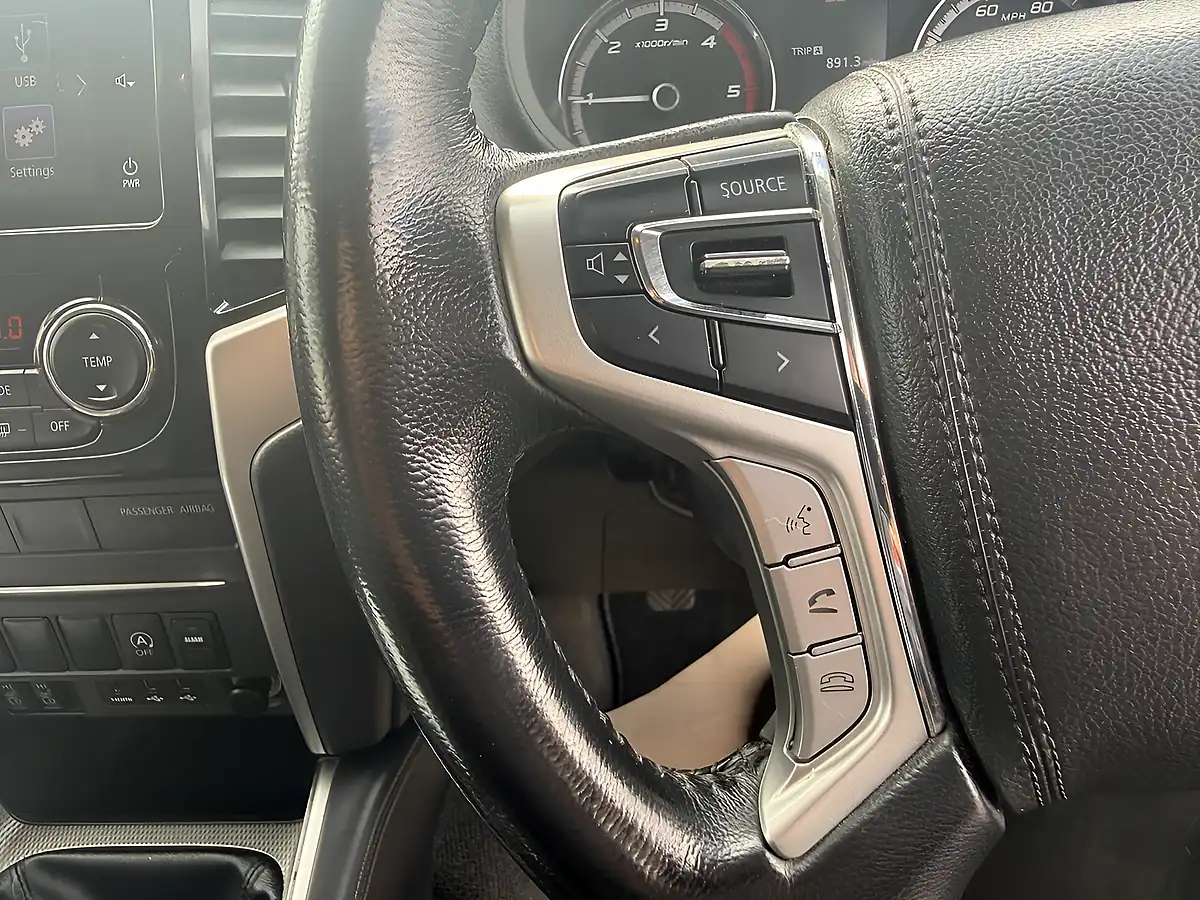 Used 2021 Mitsubishi L200 Barbarian Black - Interior and Exterior details 19