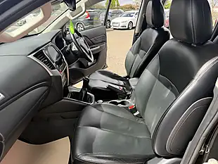 Used 2021 Mitsubishi L200 Barbarian Black - Interior and Exterior details 12