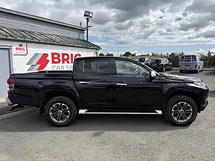 Used 2021 Mitsubishi L200 Barbarian Black - Interior and Exterior details 4