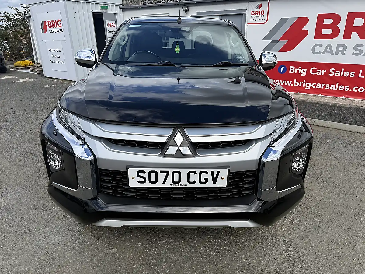 Used 2021 Mitsubishi L200 Barbarian Black - Interior and Exterior details 5