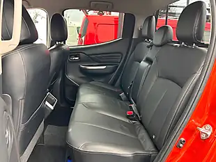 Used 2021 Mitsubishi L200 Barbarian Orange - Interior and Exterior details 14