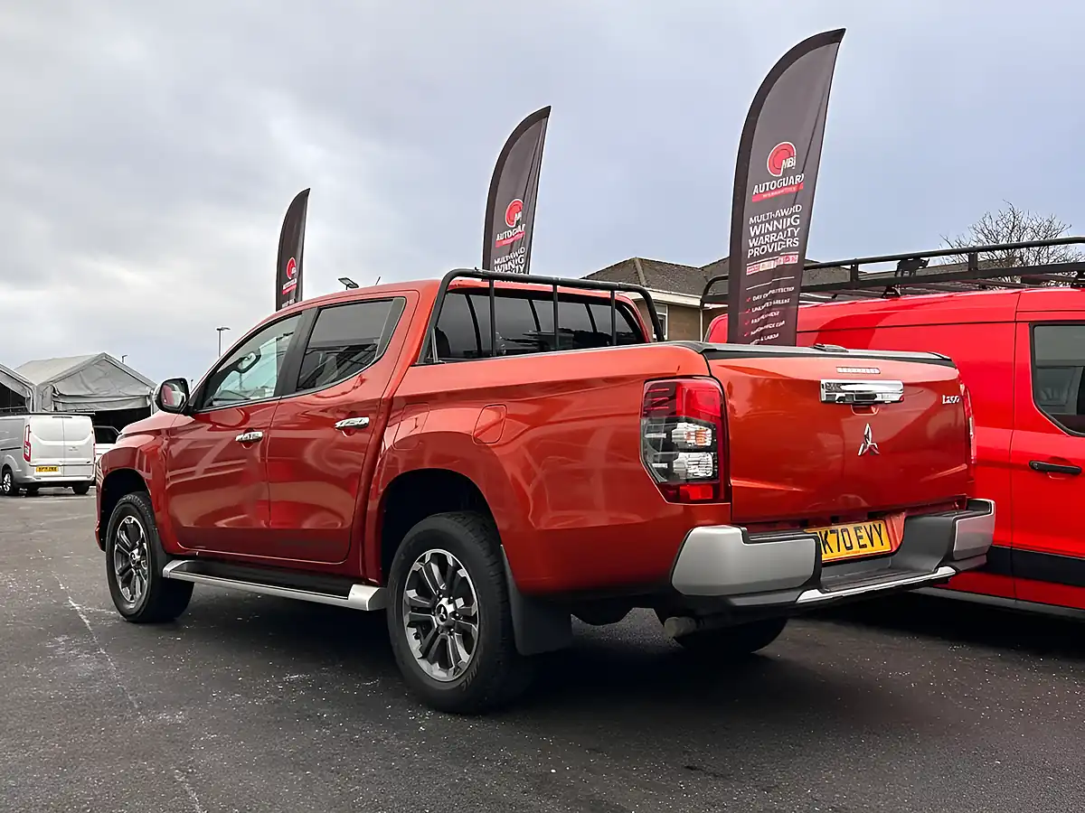 Used 2021 Mitsubishi L200 Barbarian Orange - Interior and Exterior details 7