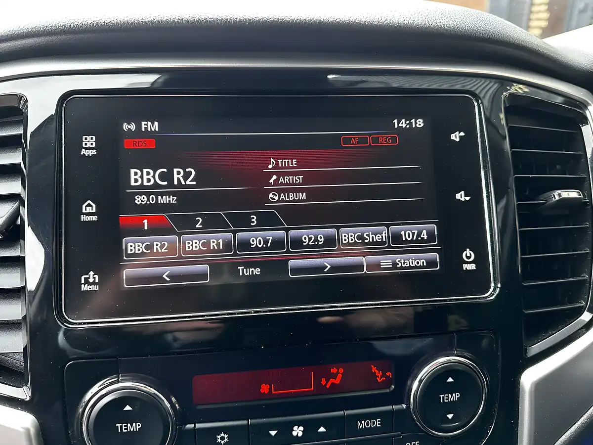 Used 2021 Mitsubishi L200 Barbarian Red - Interior and Exterior details 13