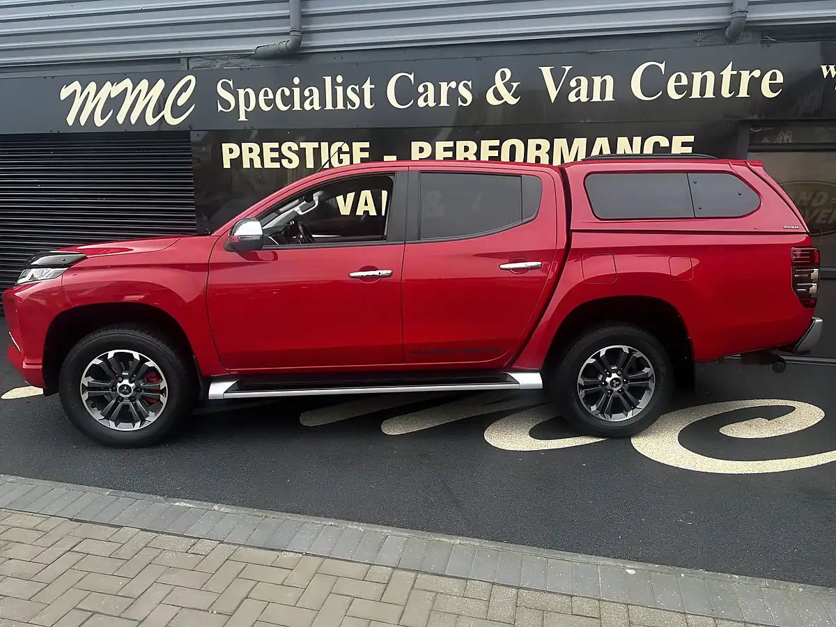 Used 2021 Mitsubishi L200 Barbarian Red - Interior and Exterior details 2